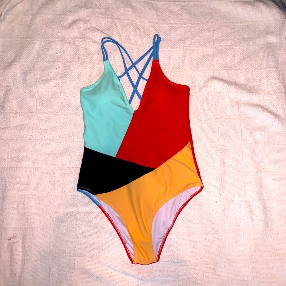 CUPSHE One piece bathing suit